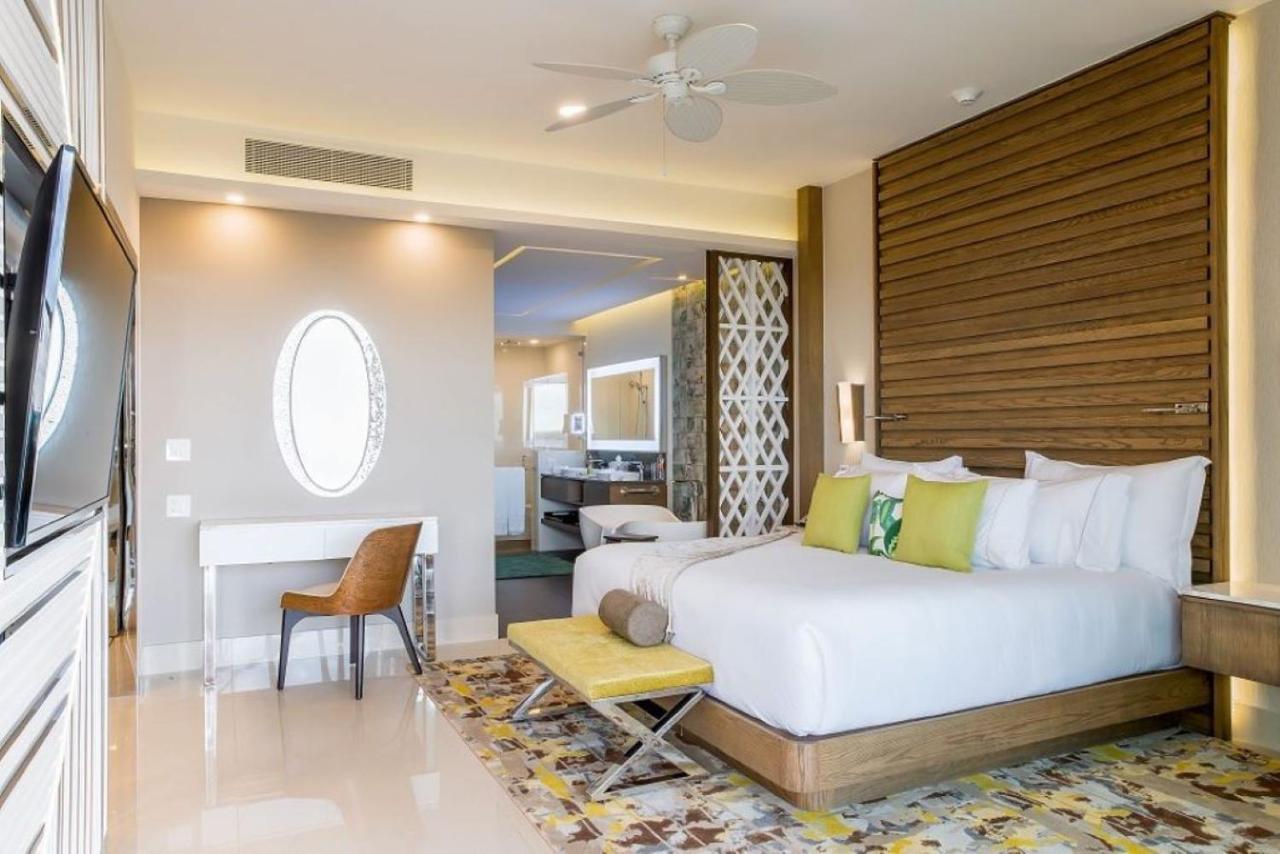Ocean View In 5 Diamond Resort Cancun Bagian luar foto